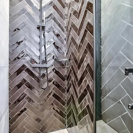 Appartamento New ! Charming 1br In 15 *